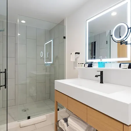 Malibu Sand Carbon Beach Suites Extérieur photo
