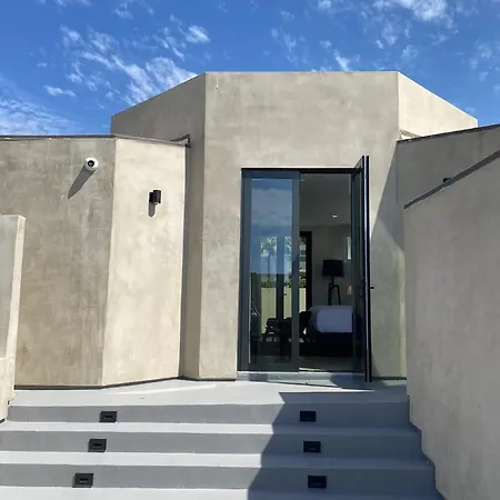 Malibu Sand Carbon Beach Suites Extérieur photo