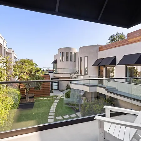 Malibu Sand Carbon Beach Suites Extérieur photo