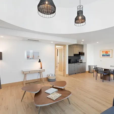 Malibu Sand Carbon Beach Suites Extérieur photo