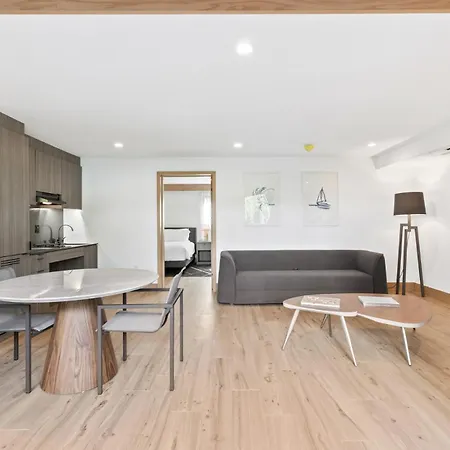 Malibu Sand Carbon Beach Suites Extérieur photo