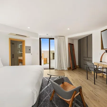 Malibu Sand Carbon Beach Suites Extérieur photo